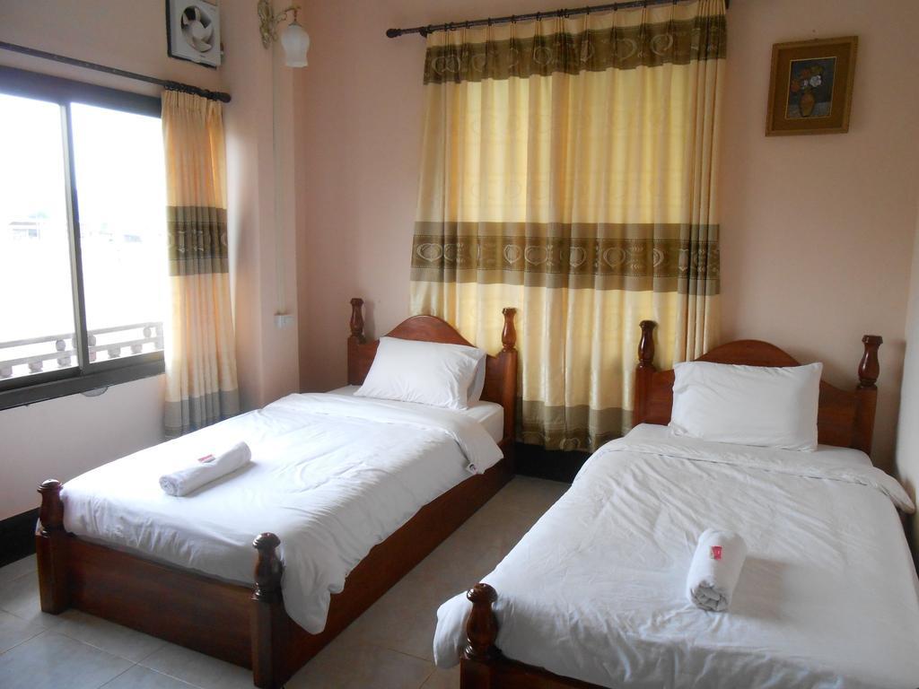 The Garden Pany Hotel Vang Vieng Exterior photo